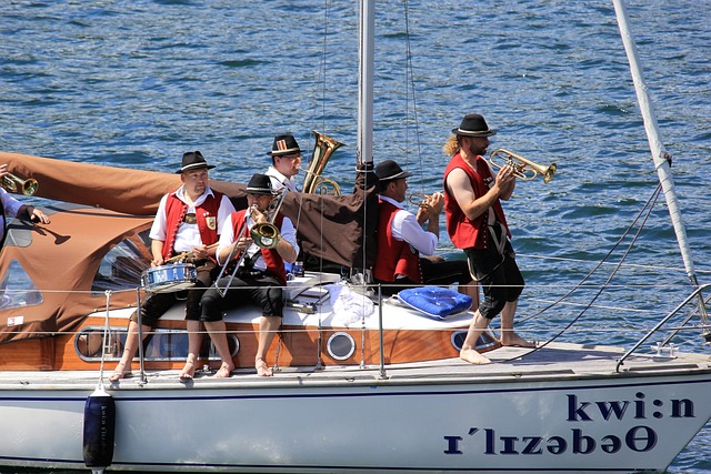 要求更加注 要求更加注